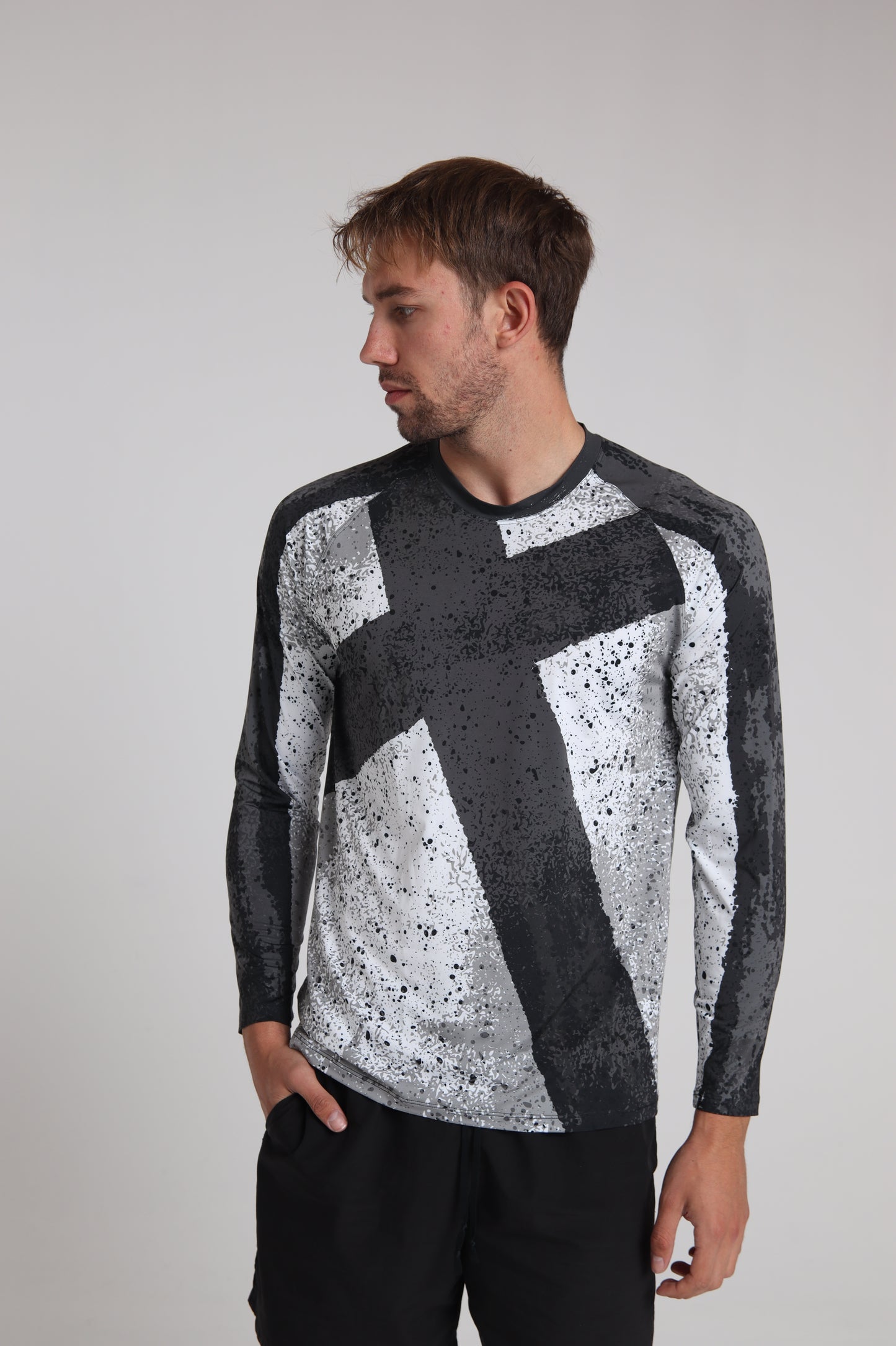 White and Black Long sleeve t-shirt